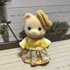 黄色　花柄ワンピース　帽子つき　シルバニアファミリー　服　ハンドメイド