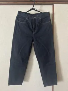 ユニクロ デニム テーパード パンツ ゆったり