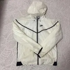 Nike フード付きナイロンジャケット