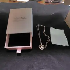 シルバー ハート型ペンダントネックレス