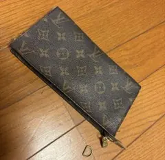 LOUIS VUITTON ルイヴィトン バケット付属ポーチ モノグラム