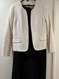 フォーマルワンピース　ホワイト、ブラックジャケット、黒ワンピース3点セット