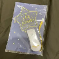 Item thumbnail for item 42018ae7-cac1-47f7-94af-e7672216e971