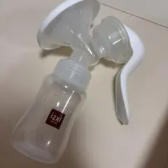 母乳搾乳器 ホワイト