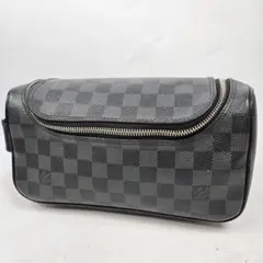 Item thumbnail for item 3f36b269-96f8-4b89-a6d7-3d95ea3d9c54