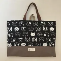 ハンドメイド　レッスンバッグ　黒地　ネコ柄　モカブラウン地
