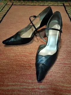 卑弥呼　ヒミコ　黒レザー ポインテッドトゥ ハイヒール