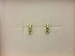 【新品】ツツミ　TSUTSUMI 10金 K10YG ペリドット　ピアス