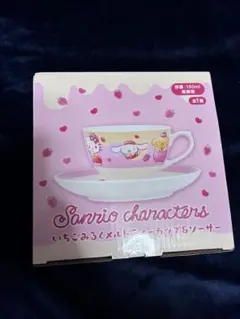 いちごみるくメルトティーカップ&ソーサー