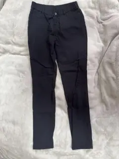【GU】ブラック スキニーパンツ