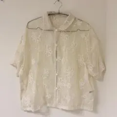 tiptop 花柄刺繍 半袖シャツ レディース Fサイズ アイボリーのサムネイル