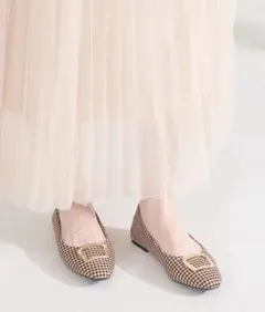 【即日発送】ゴールドモチーフフラットパンプス サイズ:37 かかとが踏めるタイプのサムネイル