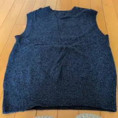 無印良品　ダークブルー ノースリーブニットベスト