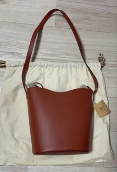 IL BISONTE イルビゾンテ レザー ショルダーバッグのサムネイル