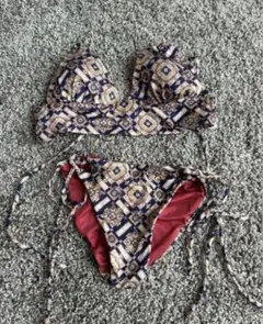 エイミーイストワール タイル柄ビキニ