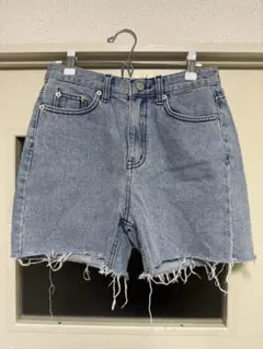 ハイウエストショートパンツ　デニム　ライトブルー　Sサイズ