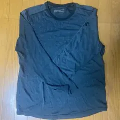 黒 長袖カットソー