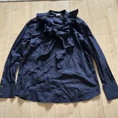 column コラム　フリルブラウス