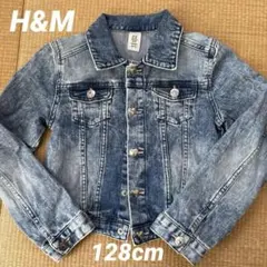 デニムジャケット ハート型ボタン付き