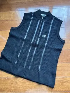 Black & White 黒ニットベスト