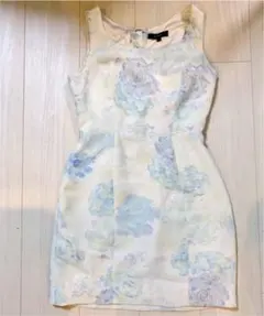 rienda バックデザイン花柄ワンピース