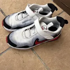 Nike Air スニーカー ホワイト/レッド/ブラック22センチ