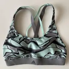 adidas スポーツブラ