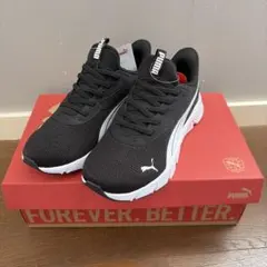 PUMA フレックスフォーカス スニーカー