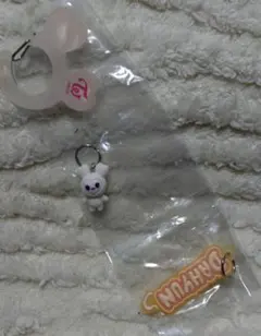 TWICE ガチャガチャ カラビナ ダヒョン