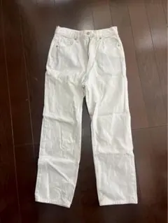 GU ホワイト ストレートパンツ
