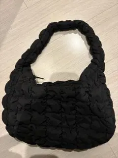 COS 黒 キルティングバック　ミニ　ショルダーバッグ