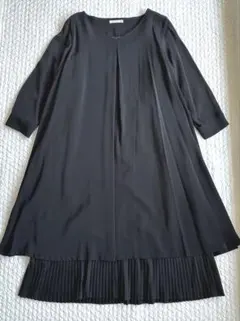 【GW限定値下げ】ロングワンピース　ブラック　プリーツワンピース
