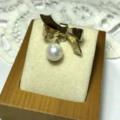 あこや真珠　9mm. ゴールドリボン　パールブローチ　本真珠
