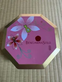 ブンガワンソロ アーモンドオーツクッキー缶 日本未発売 シンガポール