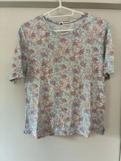 MARIPONE リバティ花柄 Tシャツ 半袖のサムネイル