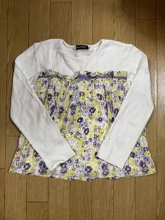 ☆美品☆Bebeフラワープリント長袖カットソー 130cm