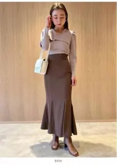 SNIDEL バックサテンマーメイドスカート