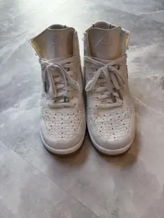 Nike AIR FORCE 1 MID ホワイト 27.5cm メッシュ生地のサムネイル