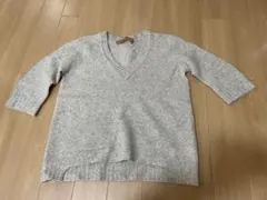 イリアンローブ　グレー Vネックセーター 五分袖