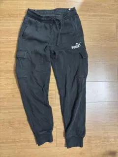 PUMA ブラック ジョガーパンツ