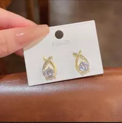 ゴールド クリスタル フープピアス