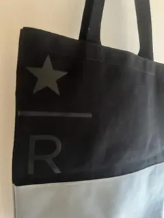 スターバックス リザーブのロゴ入りトートバッグ　黒