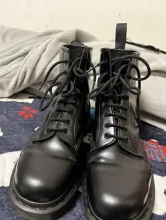 ブラックレースアップワークブーツ