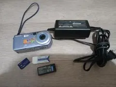 SONY Cyber-shot DSC-P7 3.2メガピクセルのサムネイル