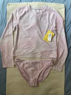 タグ付未使用　GAP KIDS 水着150
