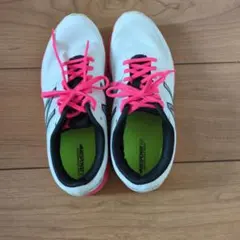 New Balance ランニングシューズ ホワイト/ピンク