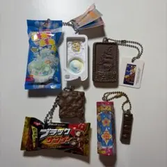 ガチャガチャ ミニチュアチャーム お菓子 4個セット まとめ売り