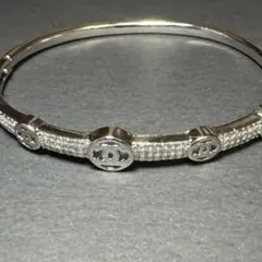 CHANEL シルバーバングル