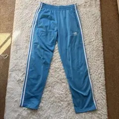 adidas トラックパンツ　ジャージ　水色