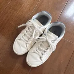 ZARA スニーカー ホワイト 35サイズ　22.5cmのサムネイル